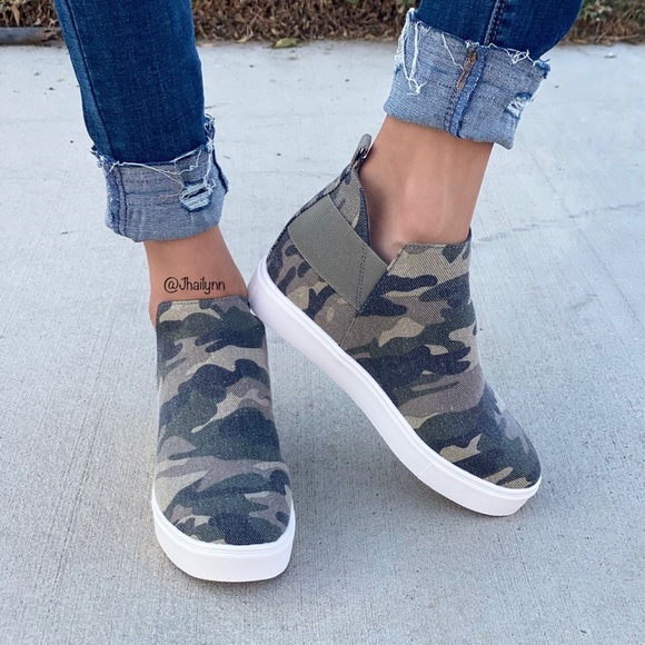 Camo Hidden wedge slip on sneaker - Picture 5 of 11